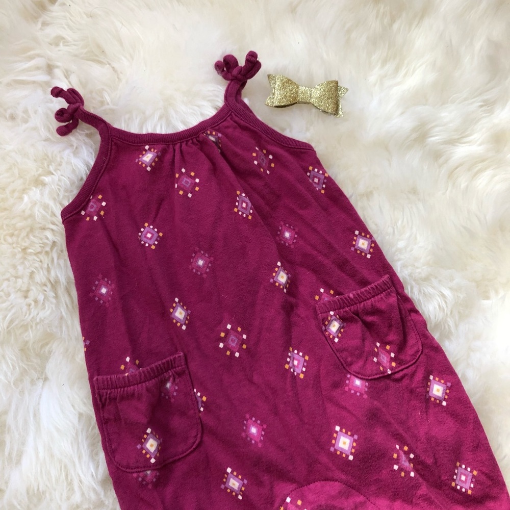 •OLD NAVY• Fuchsia Aztec print jumper.